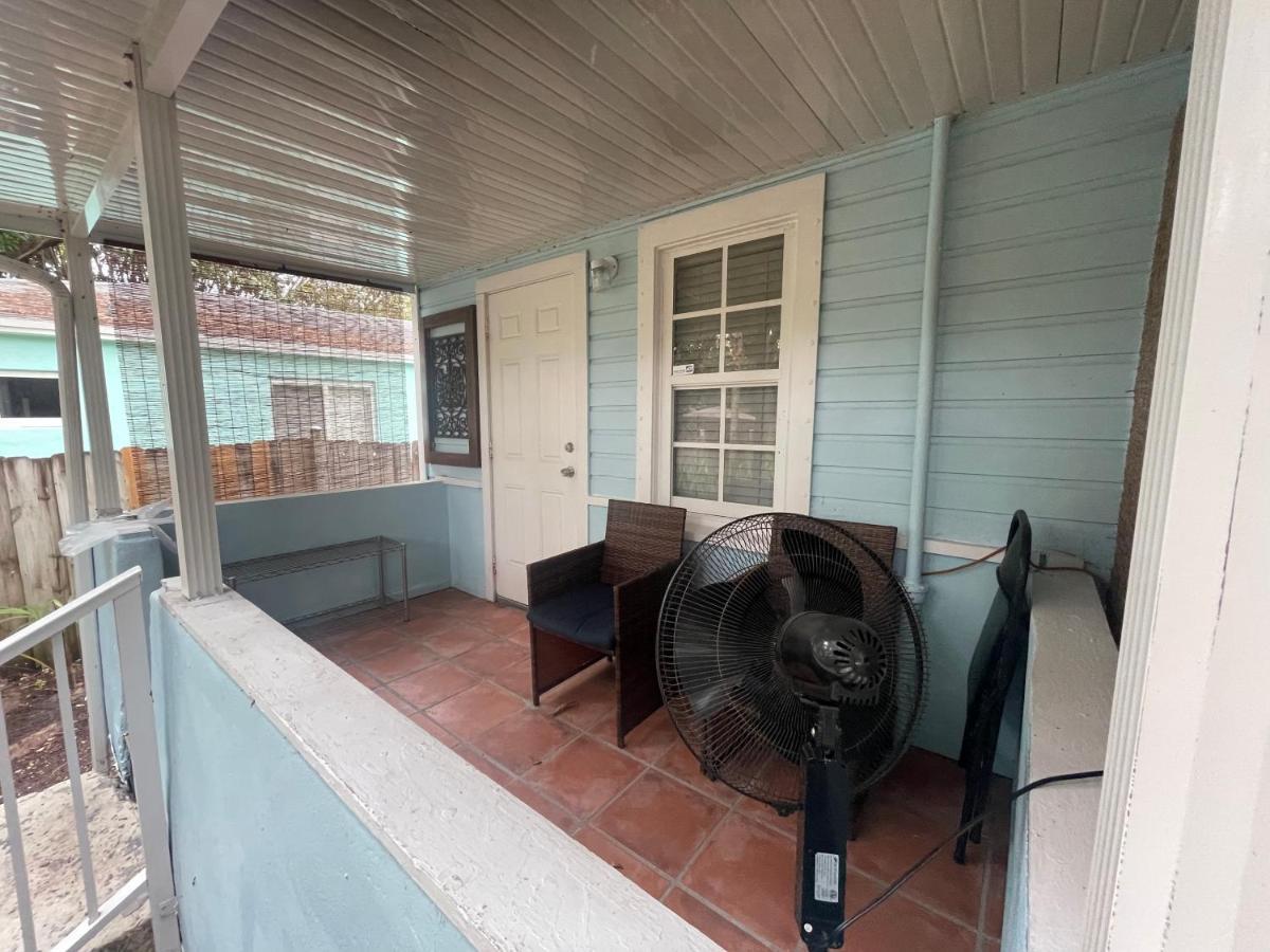 Key West Style Historic Home In Coconut Grove Florida, The Blue House Маямі Екстер'єр фото